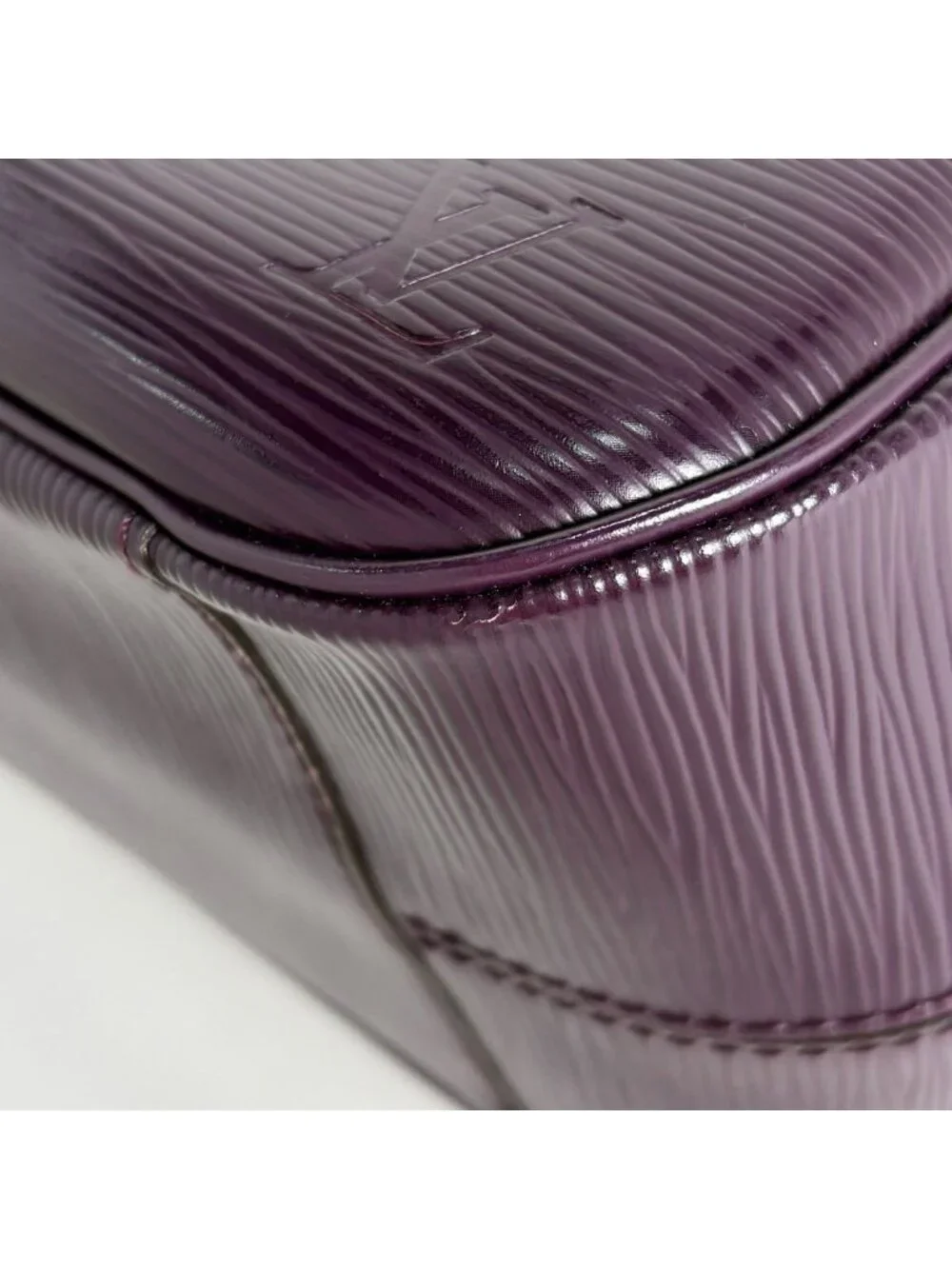 Louis Vuitton Passy PM Tote Epi Cassis
